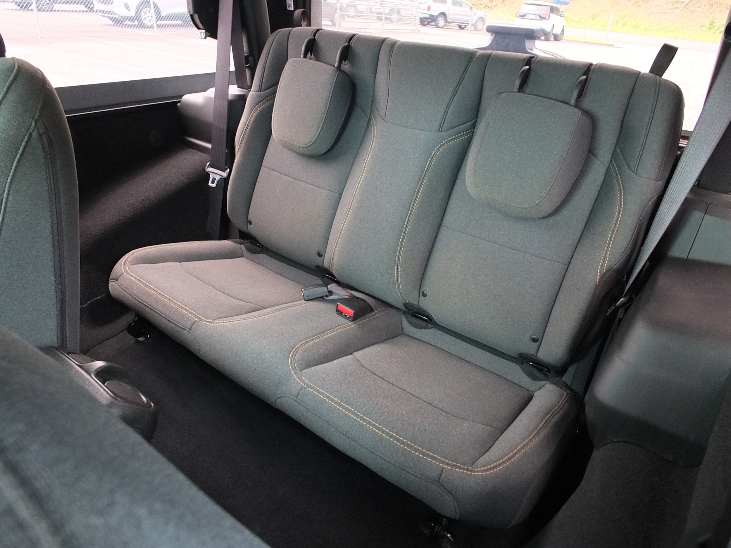 Used 2025 Jeep Wrangler Sport AWD/4WD image 12