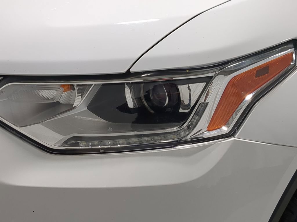 Used 2020 Chevrolet Traverse LS image 21