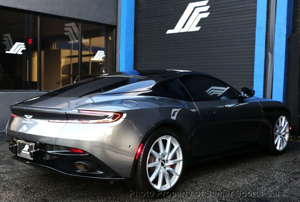 Used 2019 Aston Martin DB11 Coupe RWD image 6
