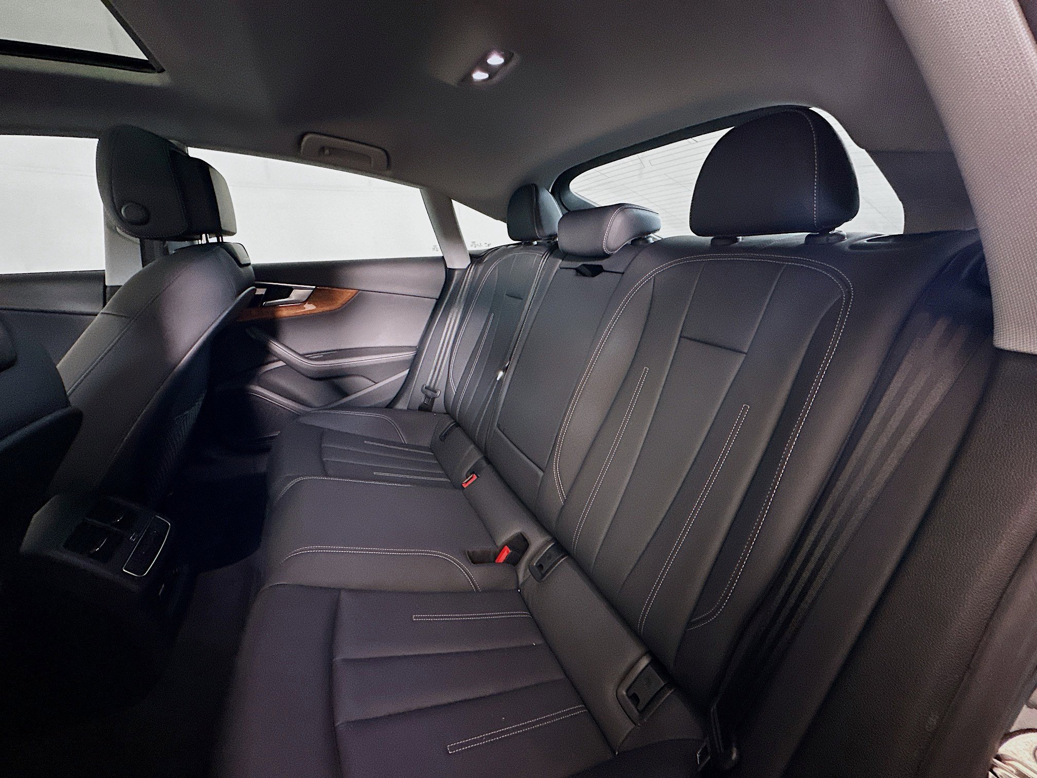 Used 2022 Audi A5 2.0T Premium Plus w/ Premium Plus image 28