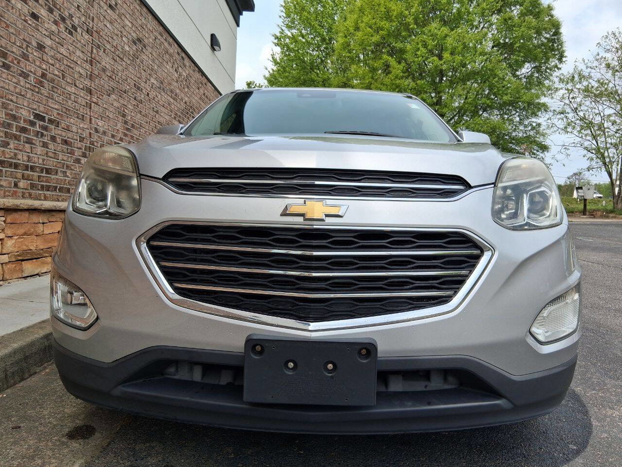 Used 2017 Chevrolet Equinox LT w/ Driver Confidence Package II AWD/4WD image 8