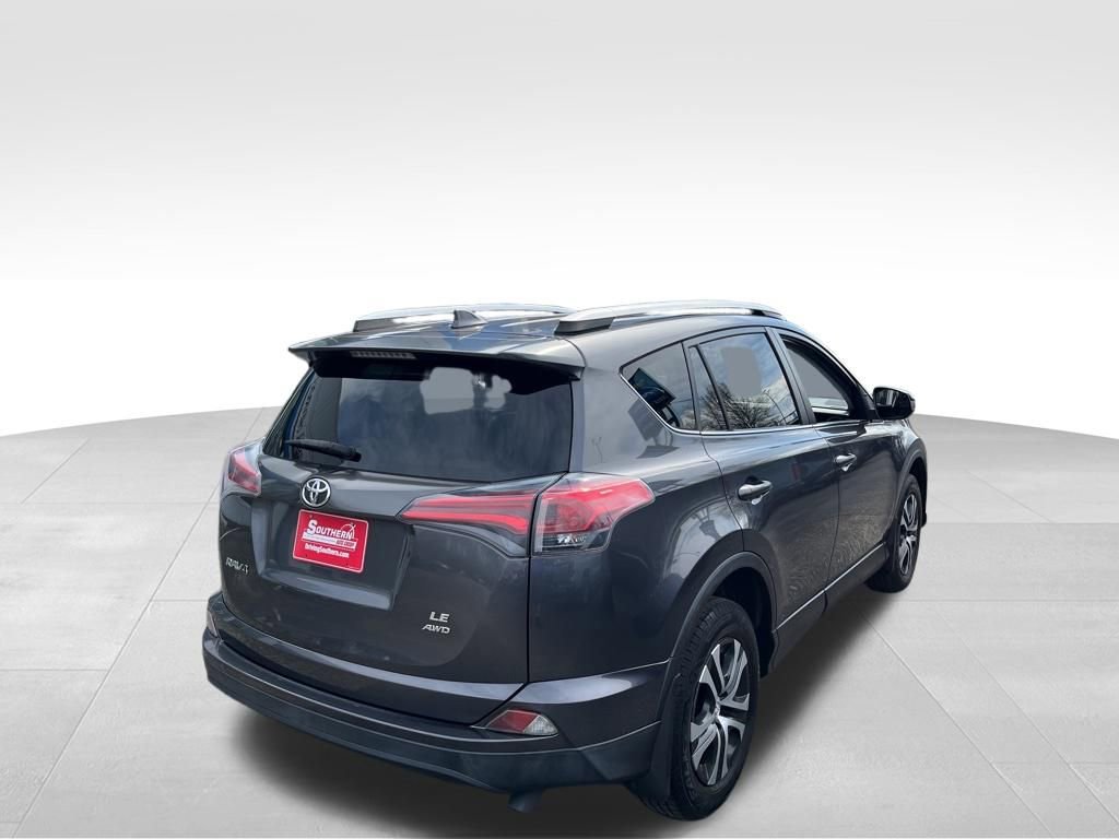 Used 2016 Toyota RAV4 LE image 23