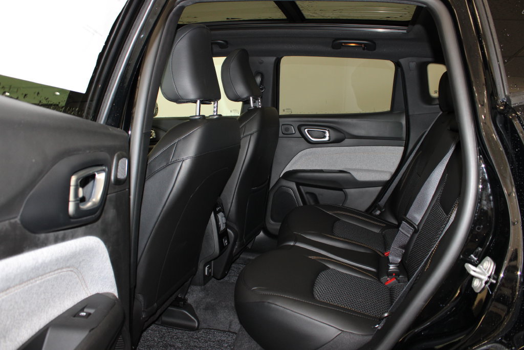 New 2026 Jeep Compass Latitude AWD/4WD image 5