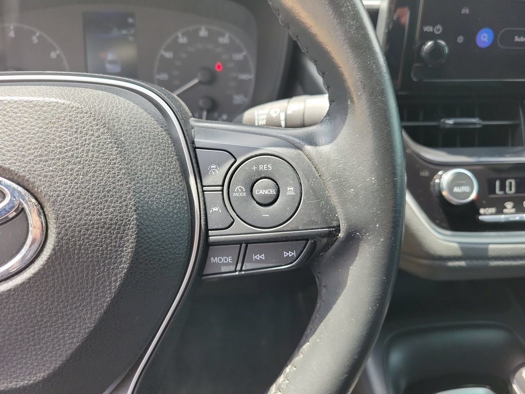 Used 2023 Toyota Corolla SE FWD image 23