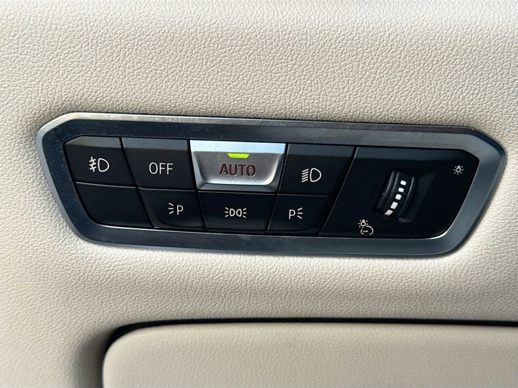 Used 2020 BMW X5 xDrive40i w/ Convenience Package image 36