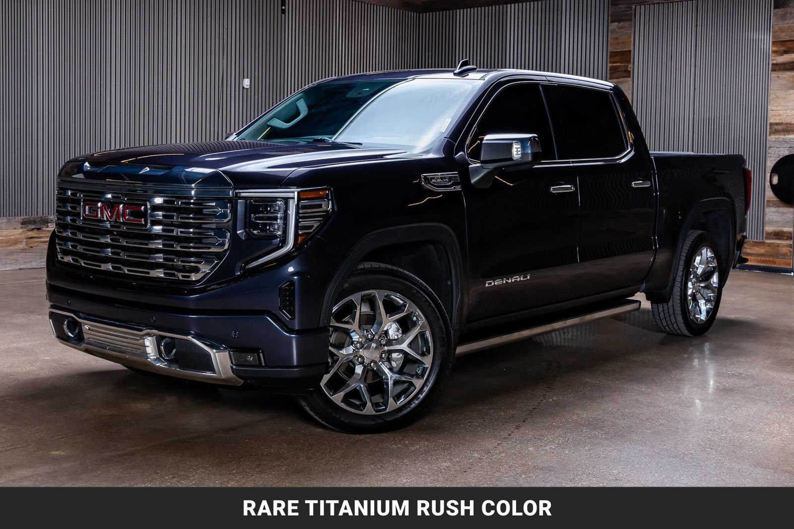 Used 2022 GMC Sierra 1500 Denali w/ Denali Reserve Package AWD/4WD image 4