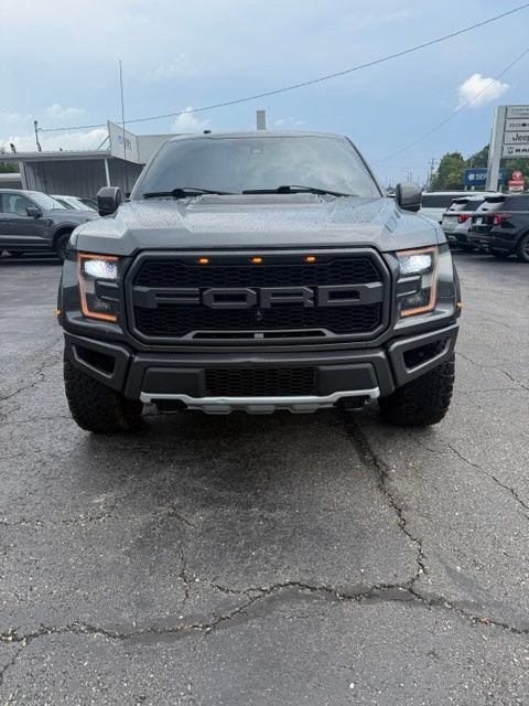 Used 2018 Ford F150 Raptor w/ Equipment Group 802A Luxury AWD/4WD image 2