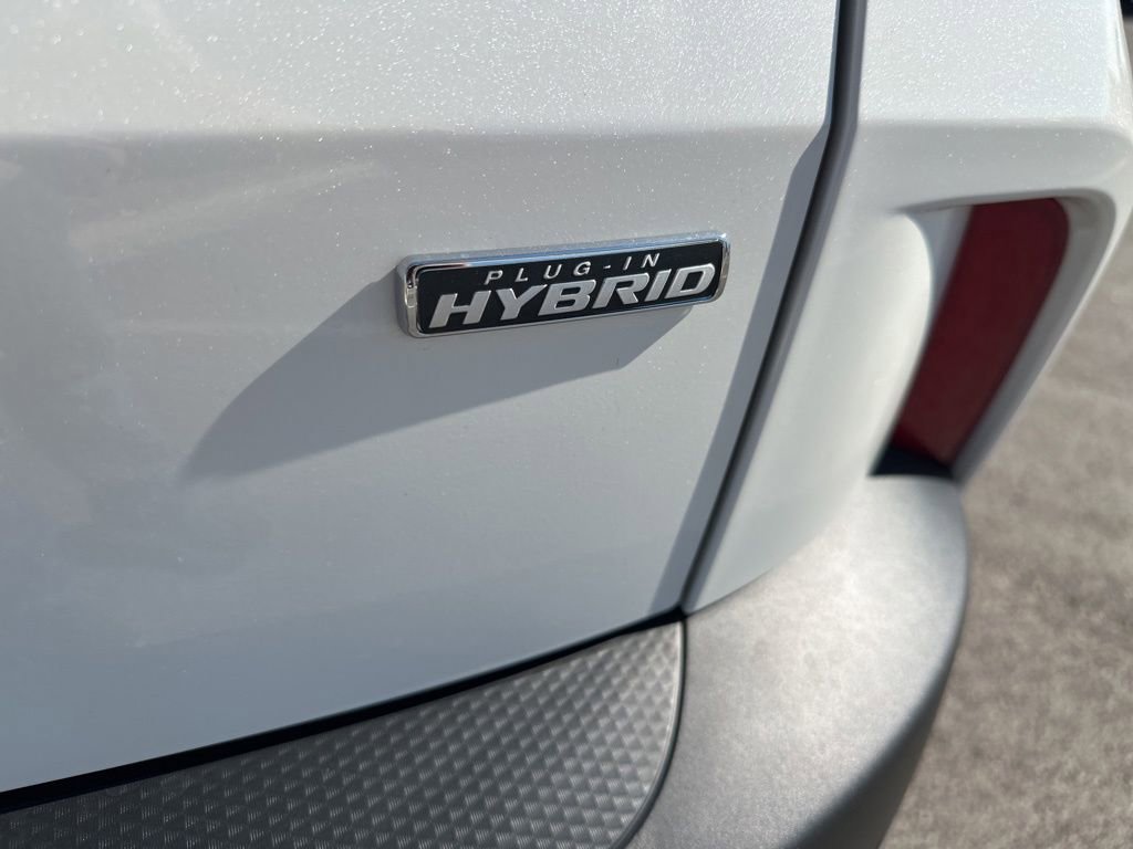 New 2026 Ford Escape SE FWD image 38