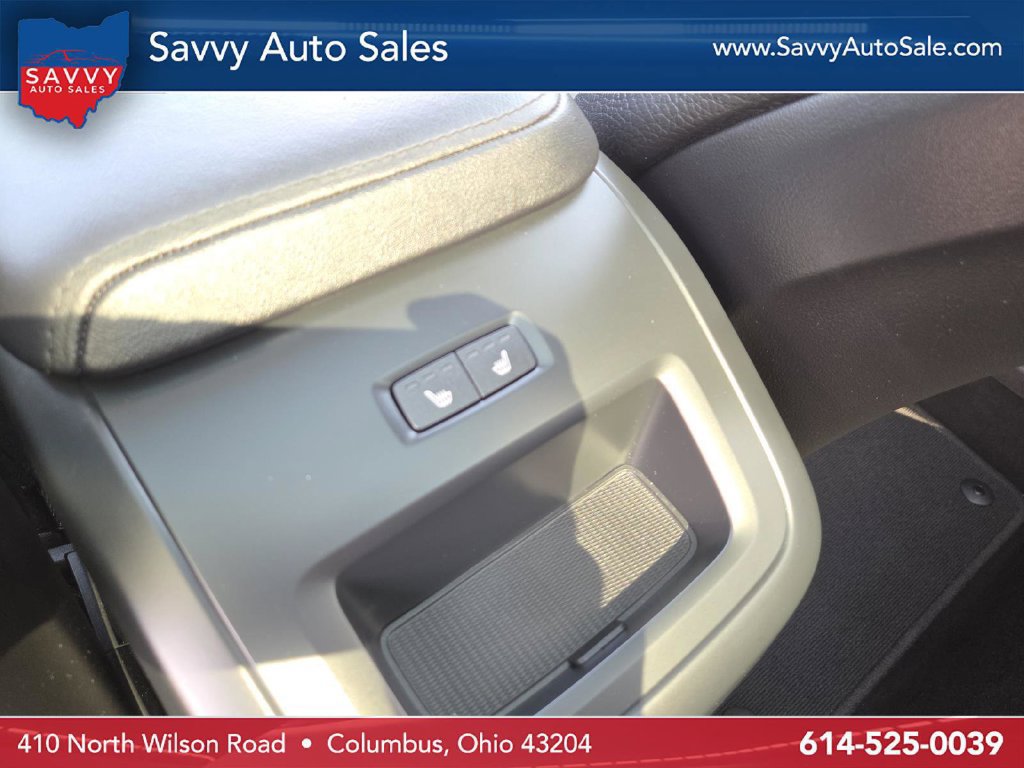 Used 2023 Volvo XC60 B5 Plus AWD/4WD image 24