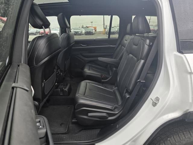 Used 2024 Jeep Grand Cherokee L Limited w/ Luxury Tech Group II image 5