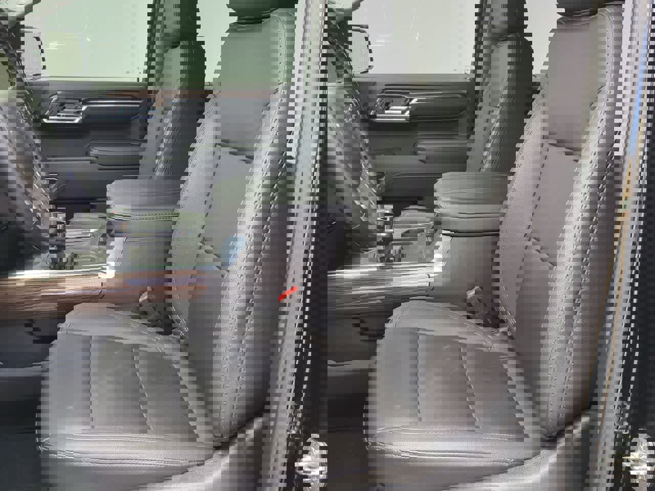 Used 2025 Chevrolet Silverado 1500 RST w/ Convenience Package II image 15