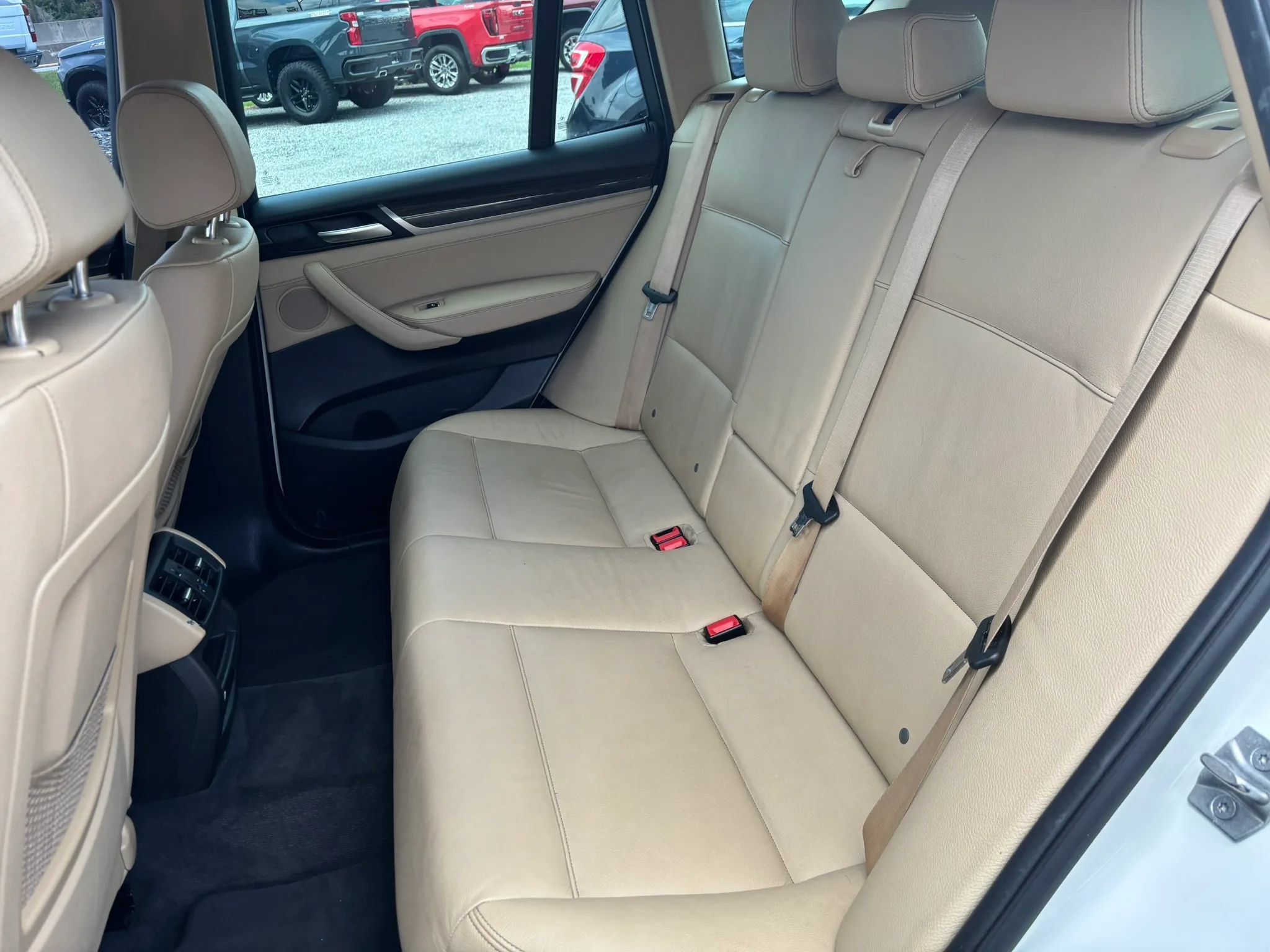 Used 2017 BMW X3 sDrive28i RWD image 14