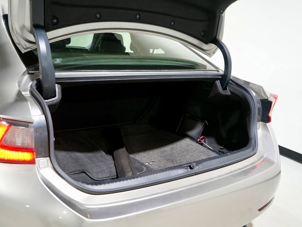 Used 2016 Lexus RC 300 AWD image 9