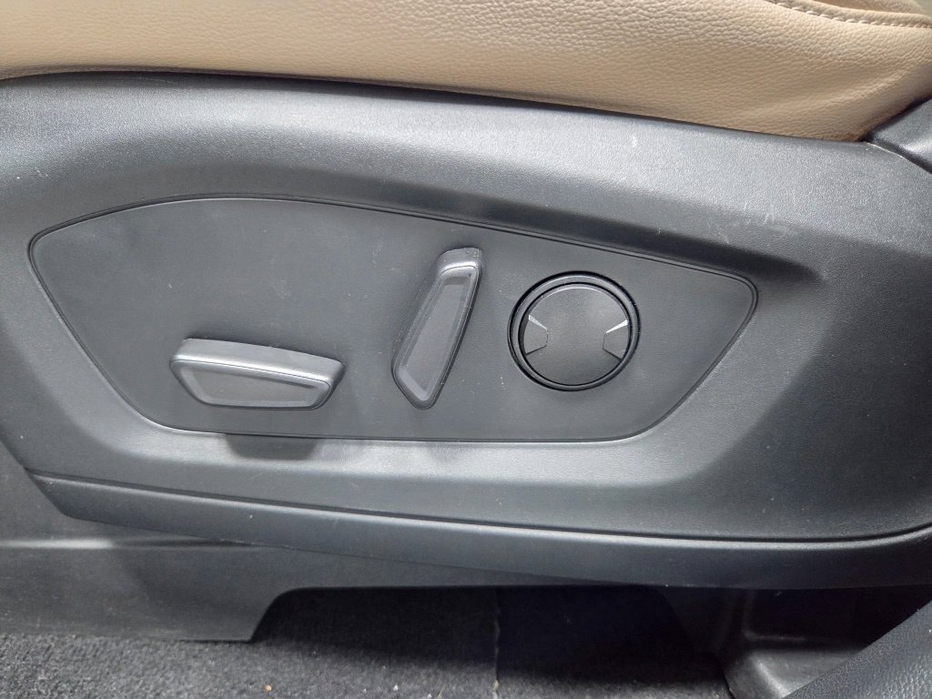 Used 2021 Ford Explorer Limited AWD/4WD image 29