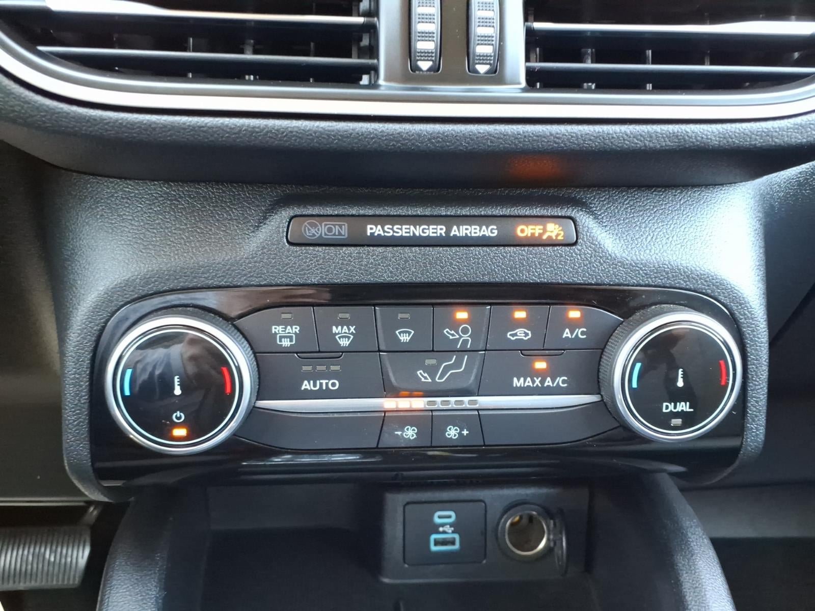 Used 2022 Ford Escape SE w/ Convenience Package FWD image 25