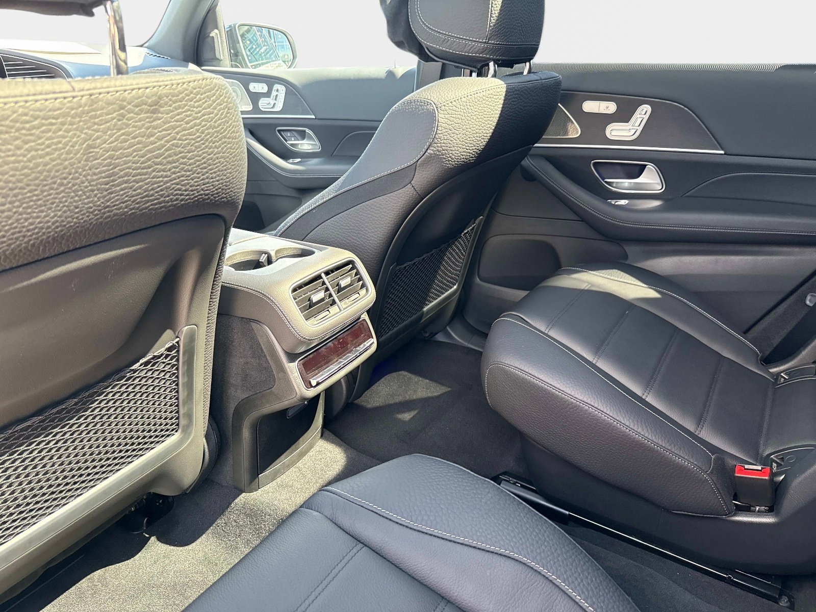 New 2026 Mercedes-Benz GLS 450 4MATIC image 16