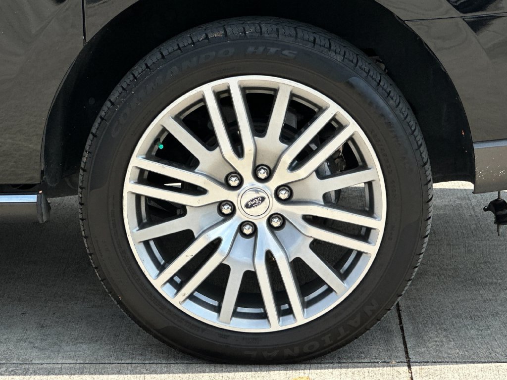 Certified 2024 Ford Expedition Max Limited AWD/4WD image 23