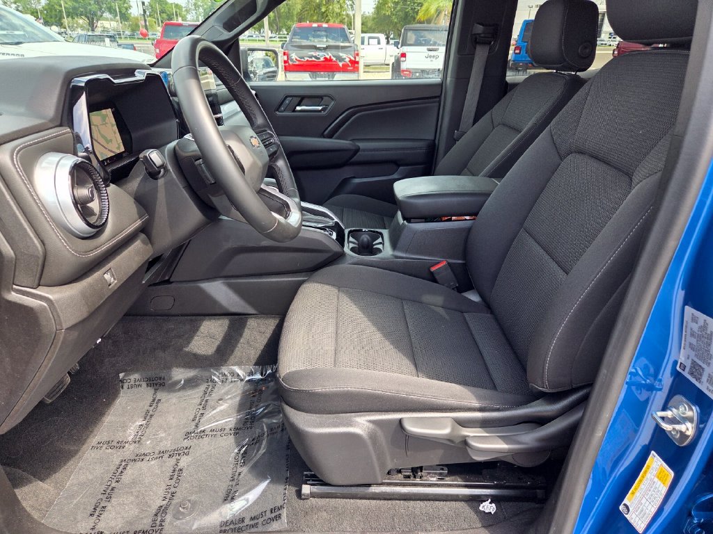 Used 2024 Chevrolet Colorado LT w/ LT Convenience Package RWD image 5