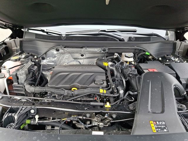 Certified 2025 Chevrolet Trax RS w/ Driver Confidence Package image 26