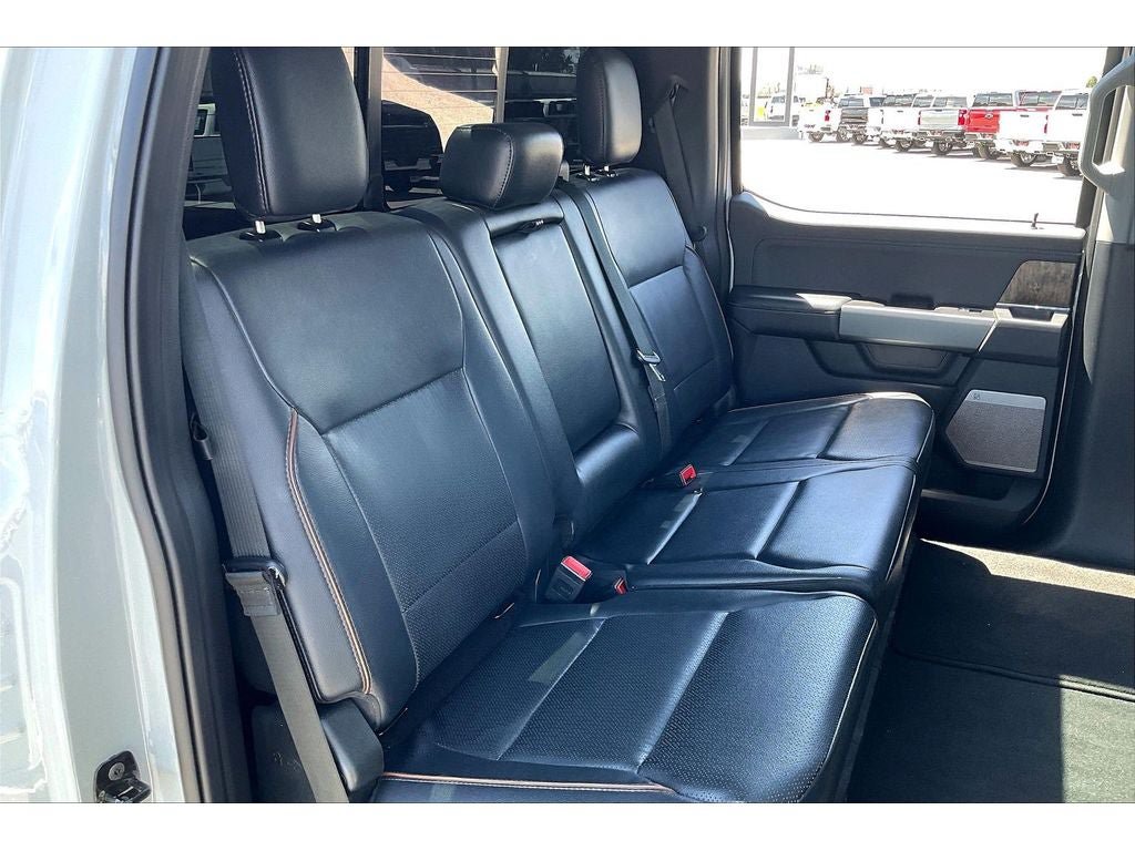 Used 2025 Ford F350 Lariat w/ Lariat Ultimate Package AWD/4WD image 29