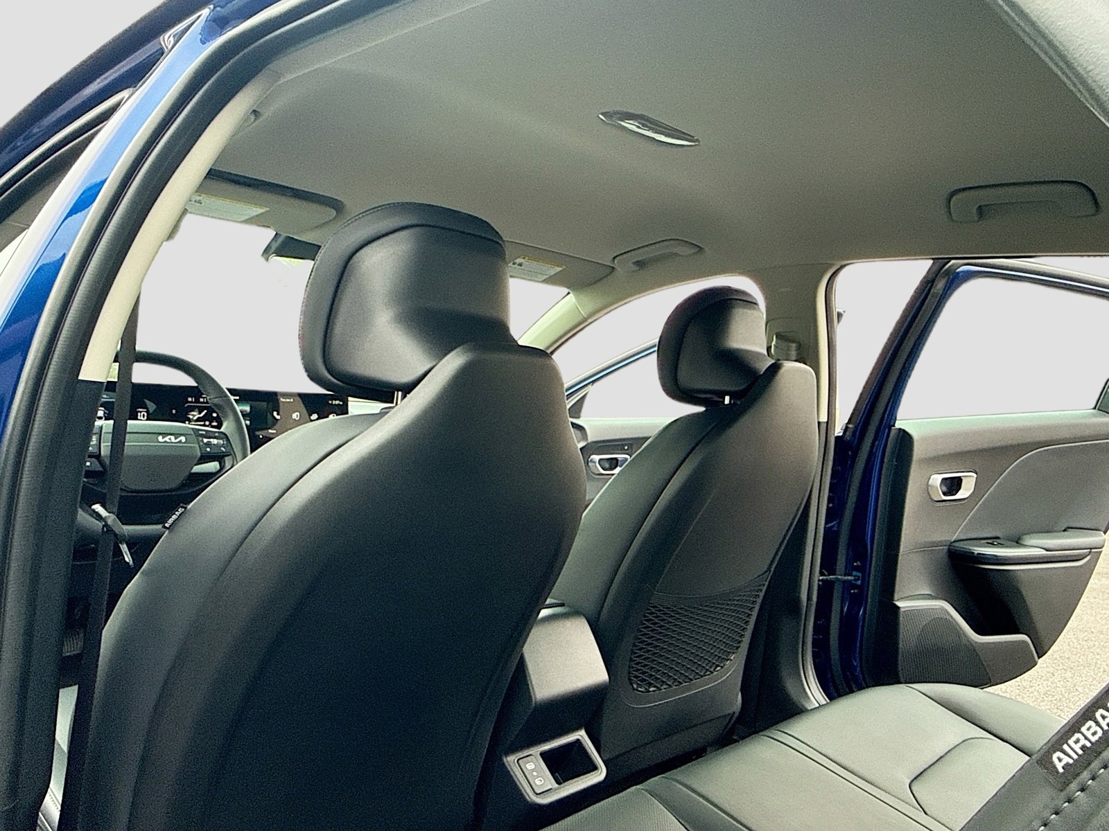 New 2026 Kia K4 EX image 6