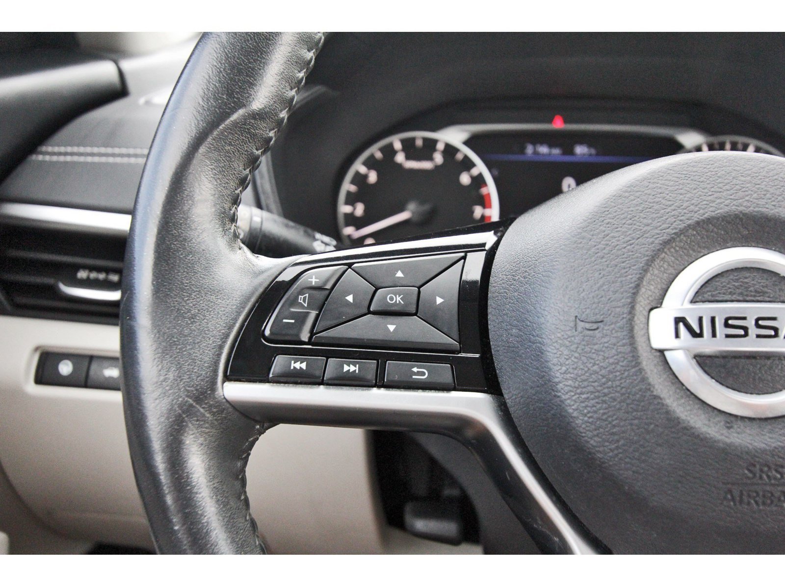 Used 2022 Nissan Altima 2.5 SV w/ SV Premium Package FWD image 20