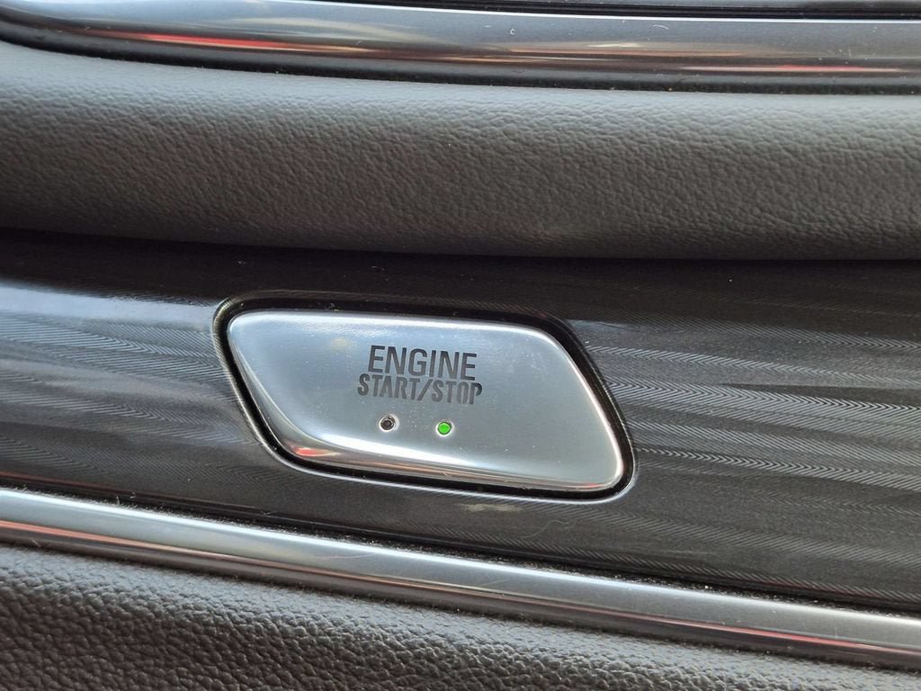 Used 2024 Buick Enclave Essence FWD image 19