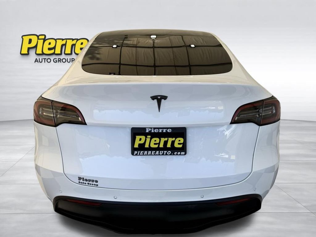 Used 2022 Tesla Model Y Long Range AWD/4WD image 3
