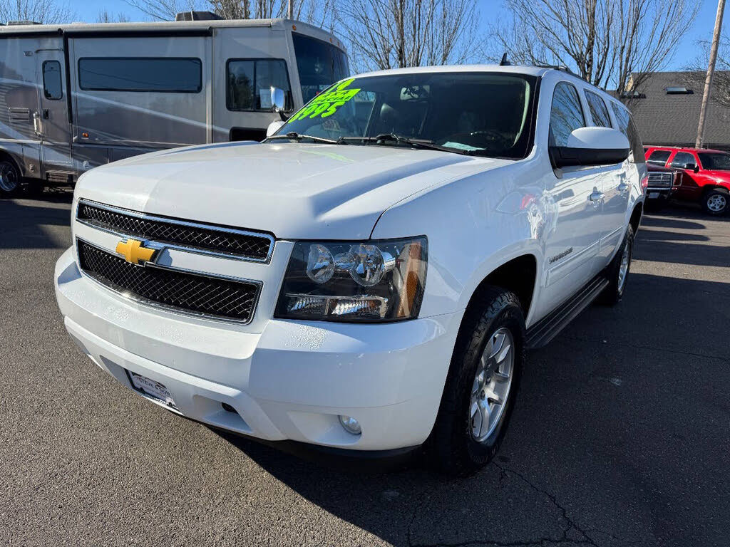 Used 2014 Chevrolet Suburban LT image 6