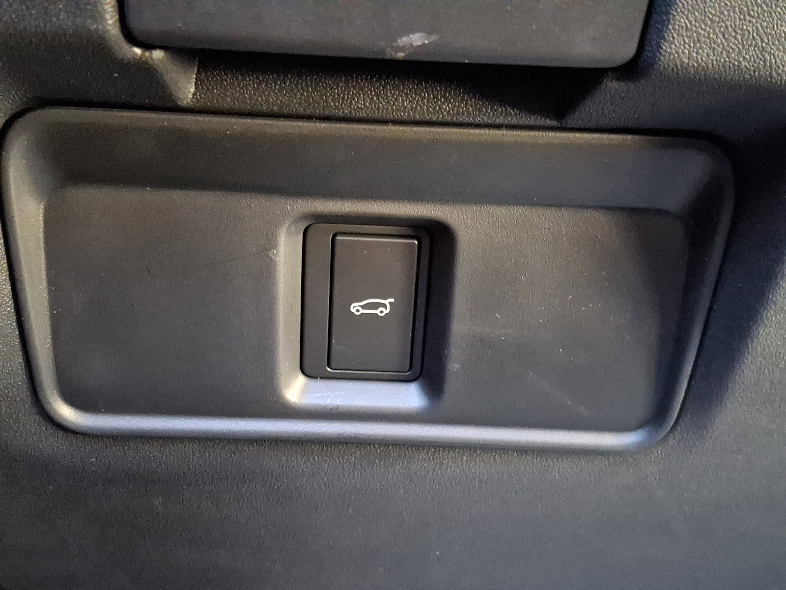 Used 2026 Land Rover Range Rover Evoque S image 25