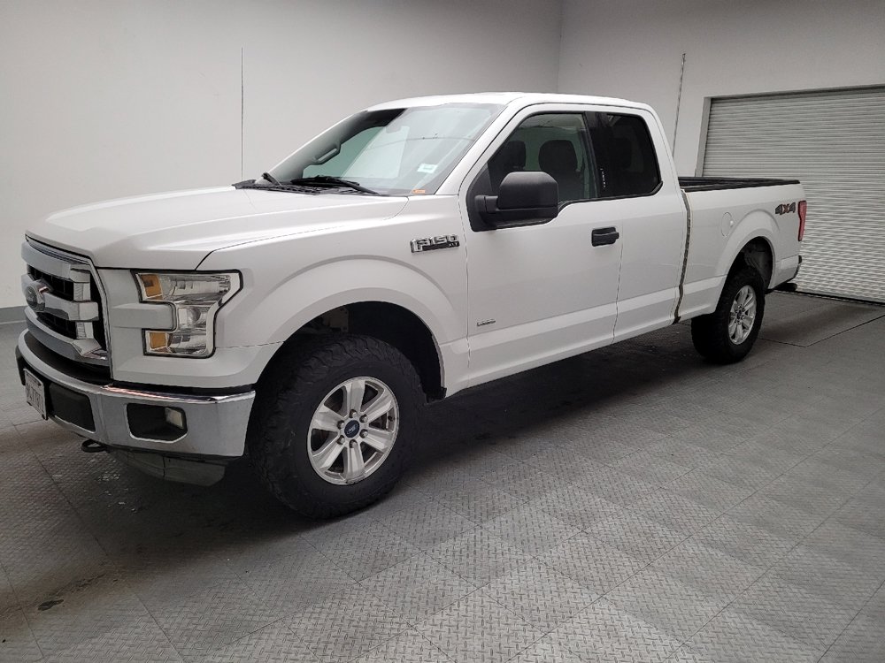Used 2015 Ford F150 XLT AWD/4WD image 2