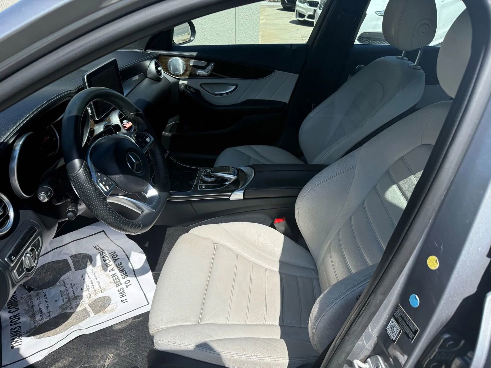 Used 2015 Mercedes-Benz C 400 4MATIC image 9