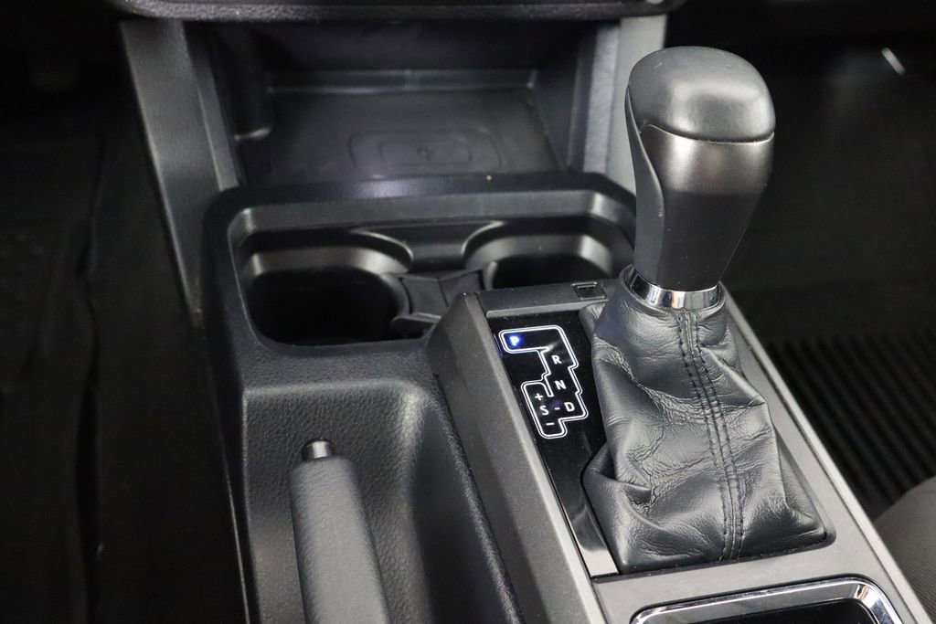 Used 2019 Toyota Tacoma TRD Off-Road w/ TRD Premium Off Road Package image 19