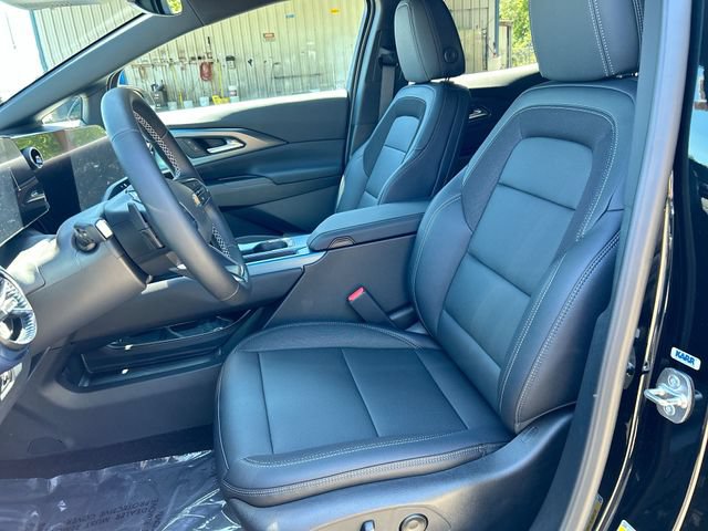New 2026 Chevrolet Equinox EV LT FWD image 18