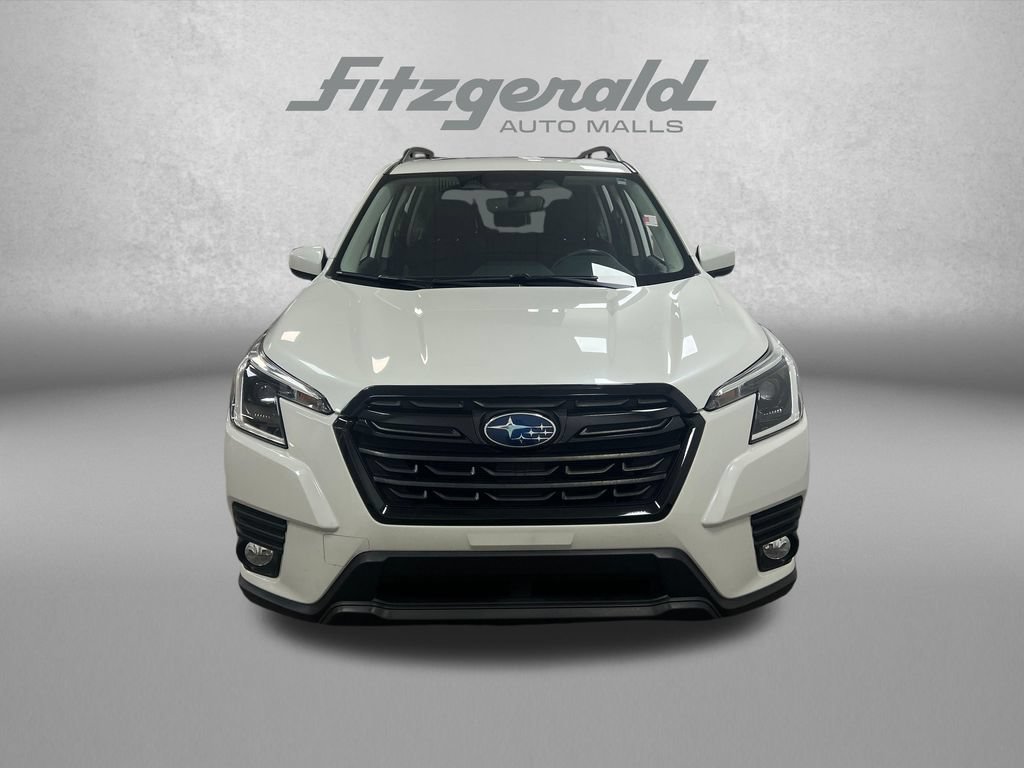 Used 2023 Subaru Forester Premium AWD/4WD image 9