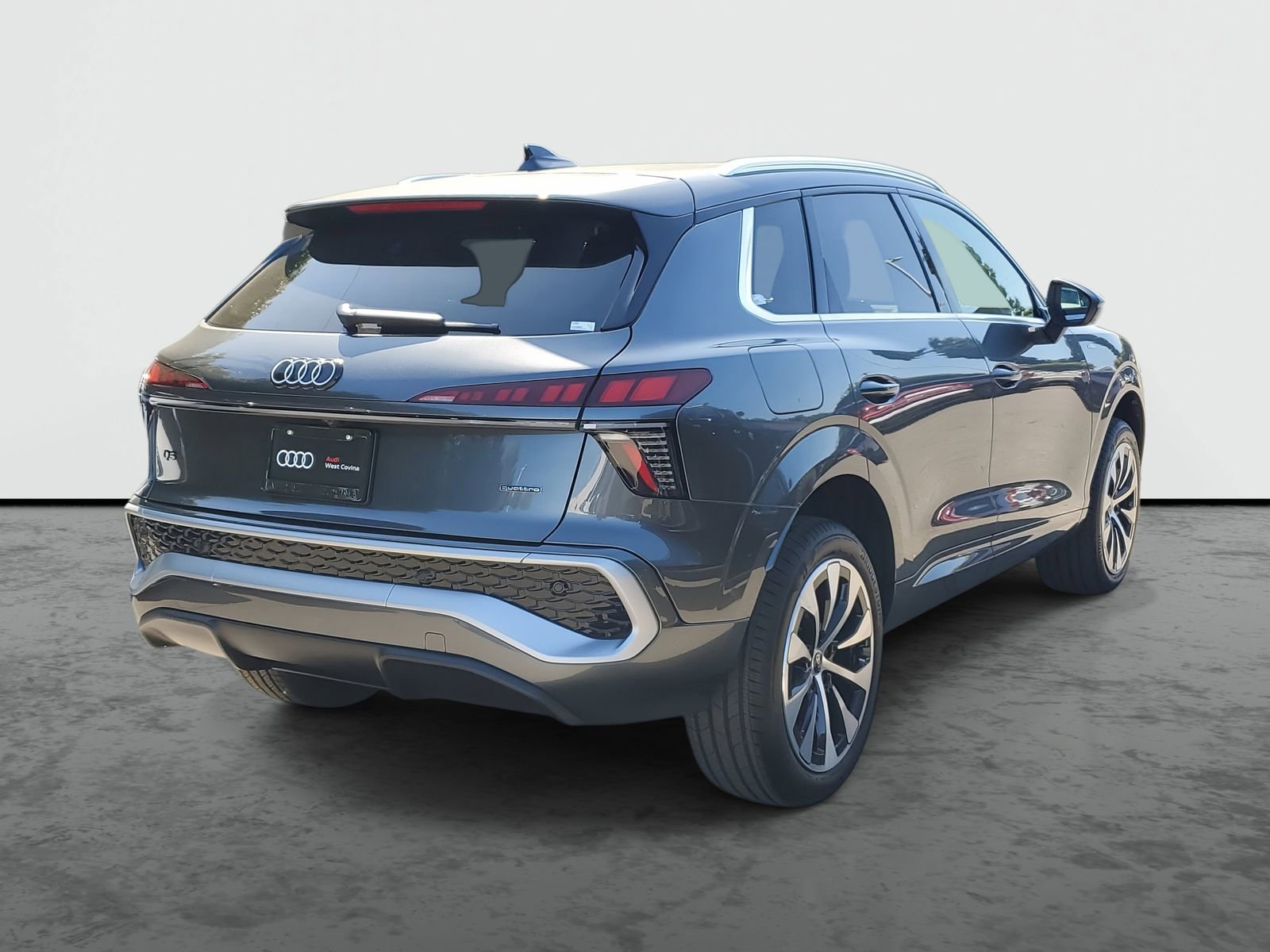 New 2026 Audi Q3 quattro 2.0T AWD/4WD image 3