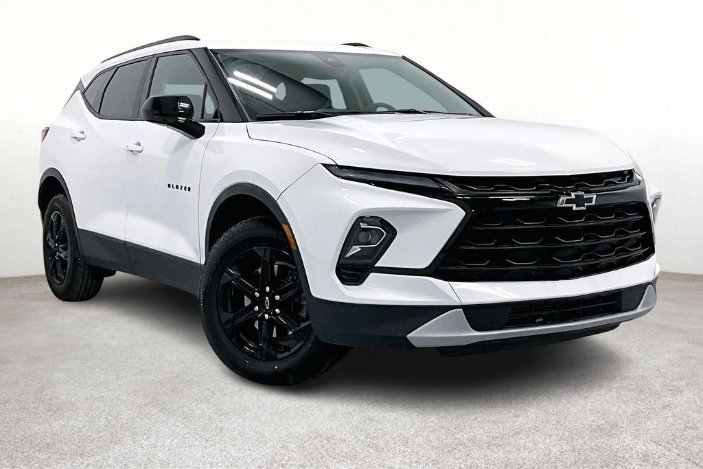 Used 2024 Chevrolet Blazer LT w/ Convenience Package FWD image 1