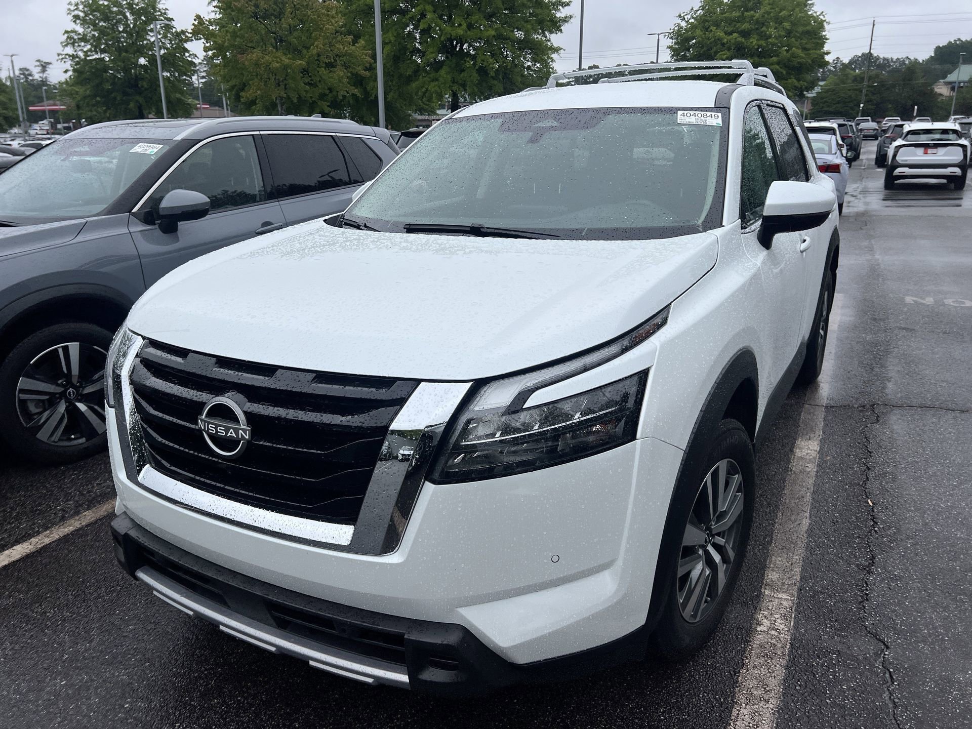 Certified 2025 Nissan Pathfinder SL