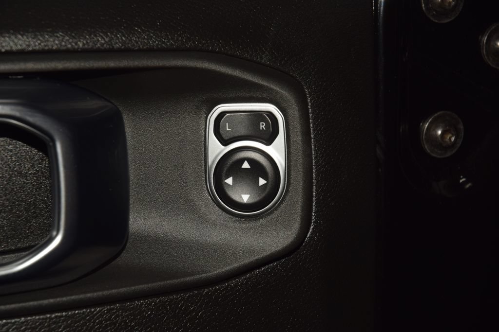 Used 2025 Jeep Gladiator Rubicon AWD/4WD image 49