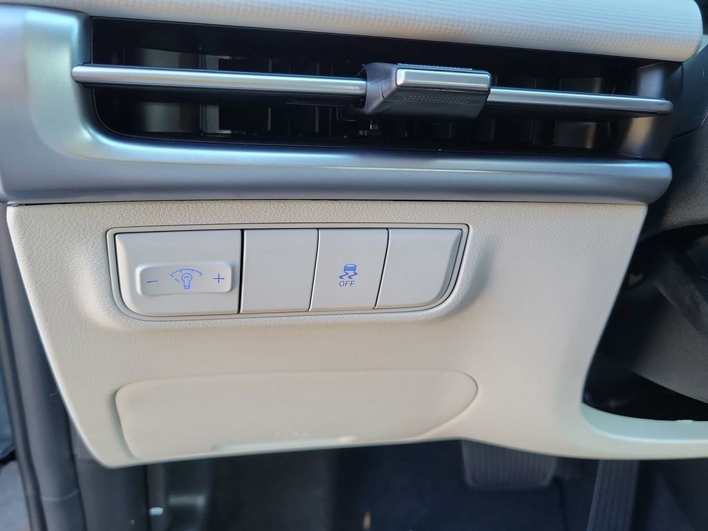 New 2026 Hyundai Tucson SE image 25