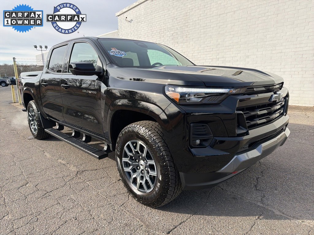 Used 2025 Chevrolet Colorado Z71 w/ Technology Package image 8