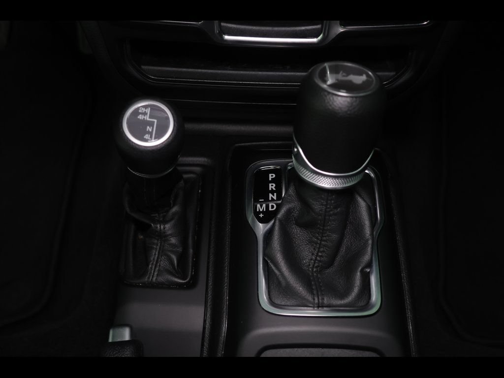 Used 2023 Jeep Wrangler Unlimited Sport AWD/4WD image 9