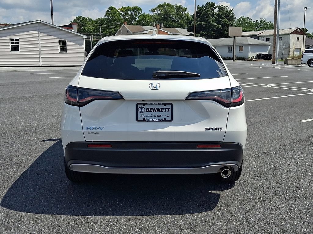 Used 2025 Honda HR-V Sport image 5