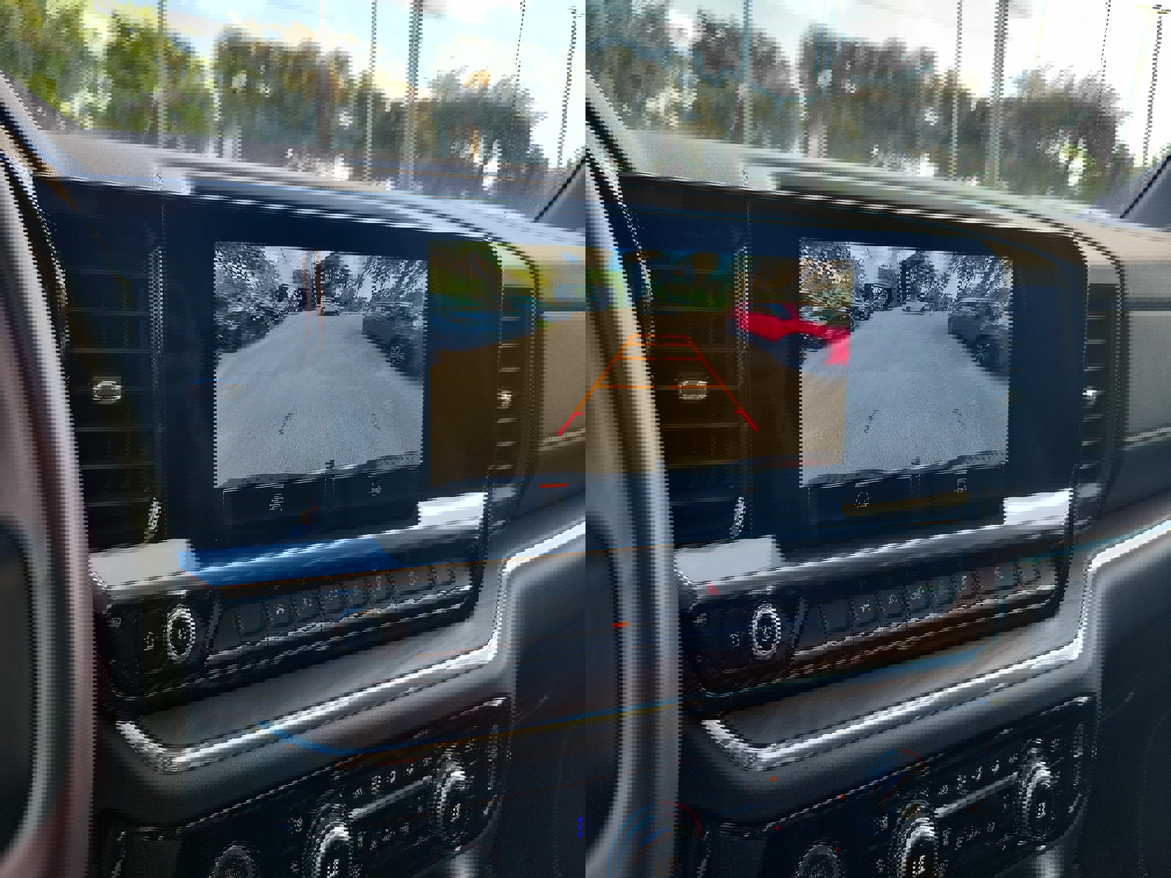 Used 2023 GMC Sierra 1500 SLT w/ SLT Premium Package image 21