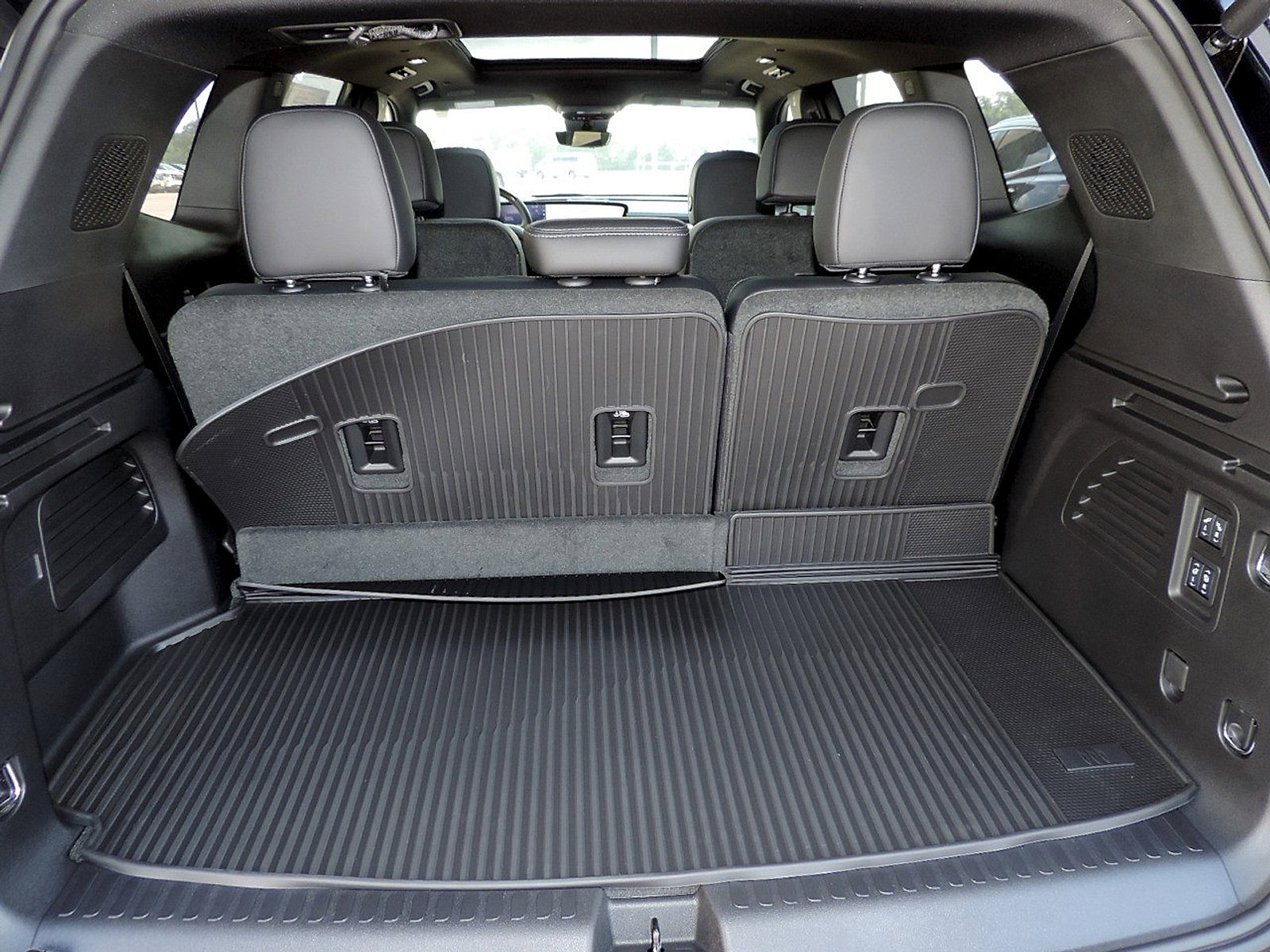 New 2025 Buick Enclave Avenir w/ Super Cruise Package image 12