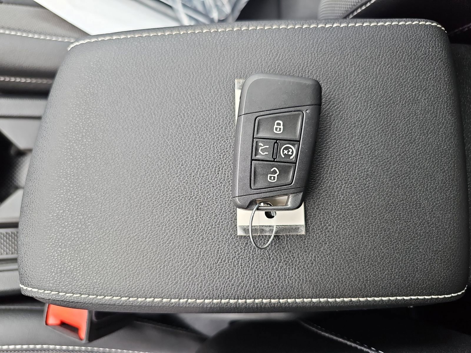 Used 2023 Volkswagen Taos SE image 17