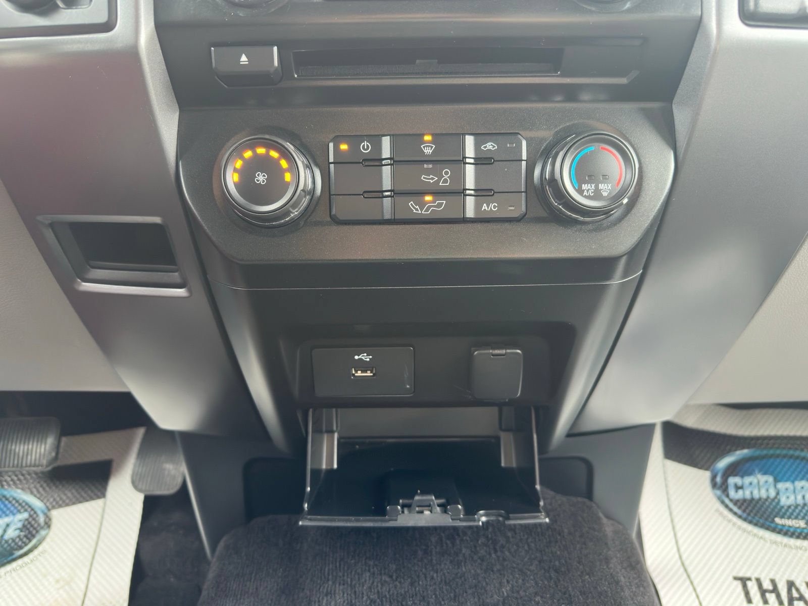 Used 2016 Ford F150 XLT AWD/4WD image 12