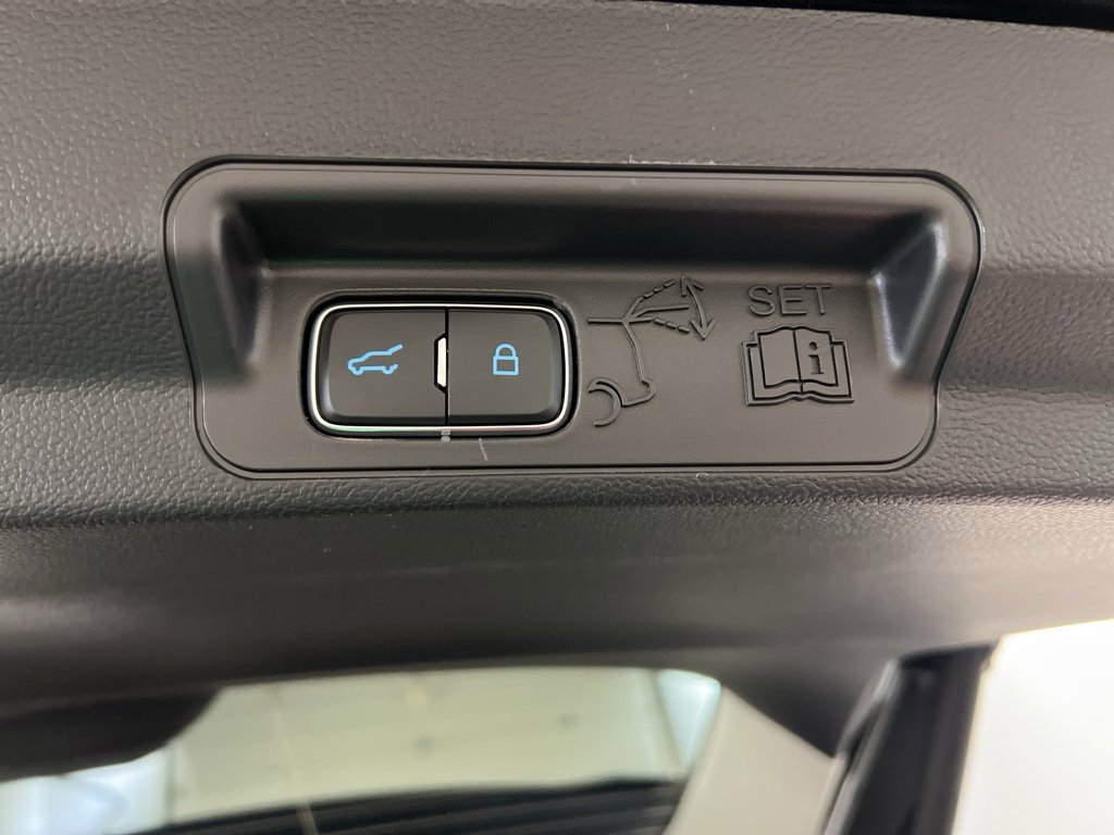 New 2026 Ford Explorer Active image 35