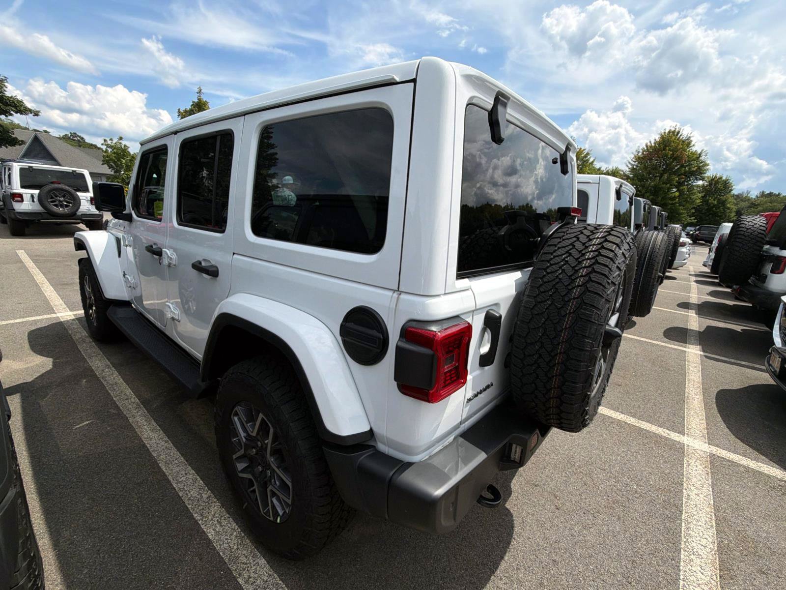 New 2026 Jeep Wrangler Unlimited Sahara AWD/4WD image 3