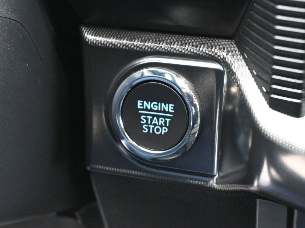 Used 2024 Ford F150 Lariat w/ Equipment Group 502A High image 13